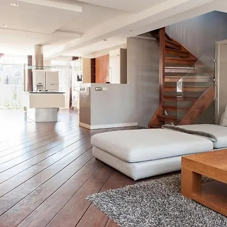 Modern 3 Bedroom Apartment * Amesterdão