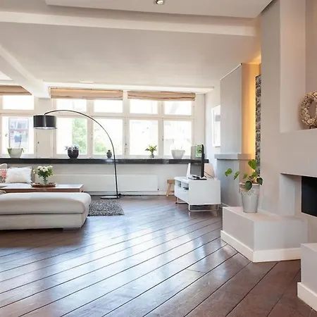 Modern 3 Bedroom Apartment